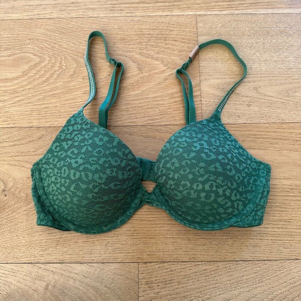 Victorias Secret - Pink Lace Lightly Lined T-shirt Bra in Green - NWT